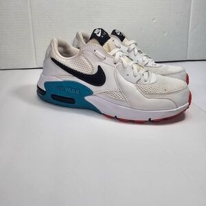 NIKE ARI MAX,White and Black Sneakers with Neon Accents